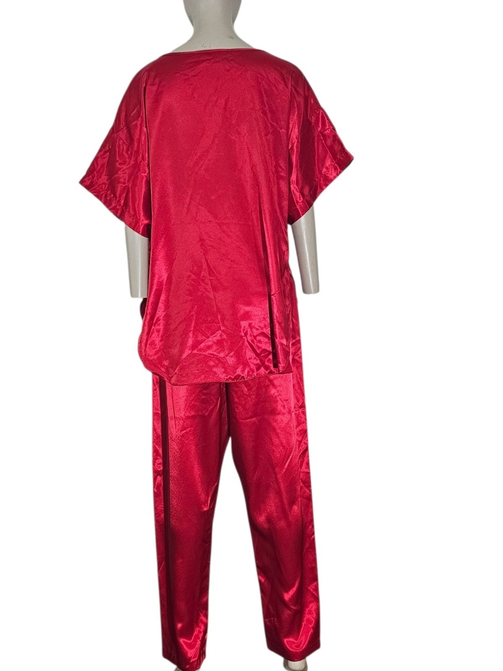 Califomia Dynastye Satin Two-Piece Lounge Set in Fuchsia - Picture 2 of 9